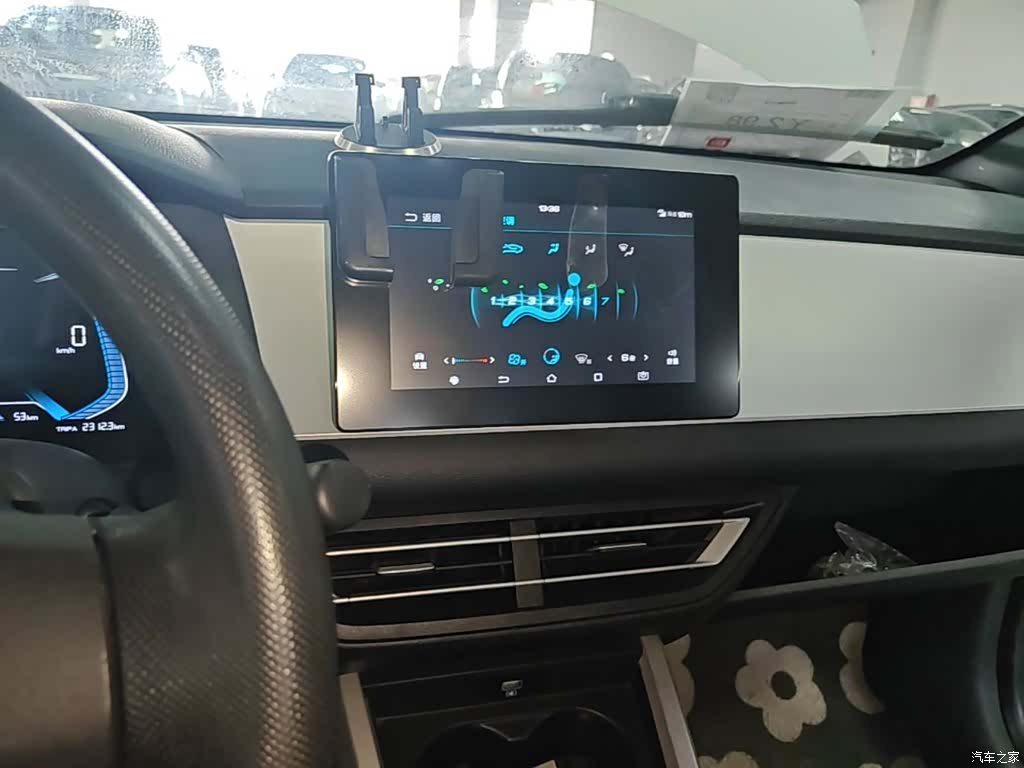 BYD e1, 2021 13