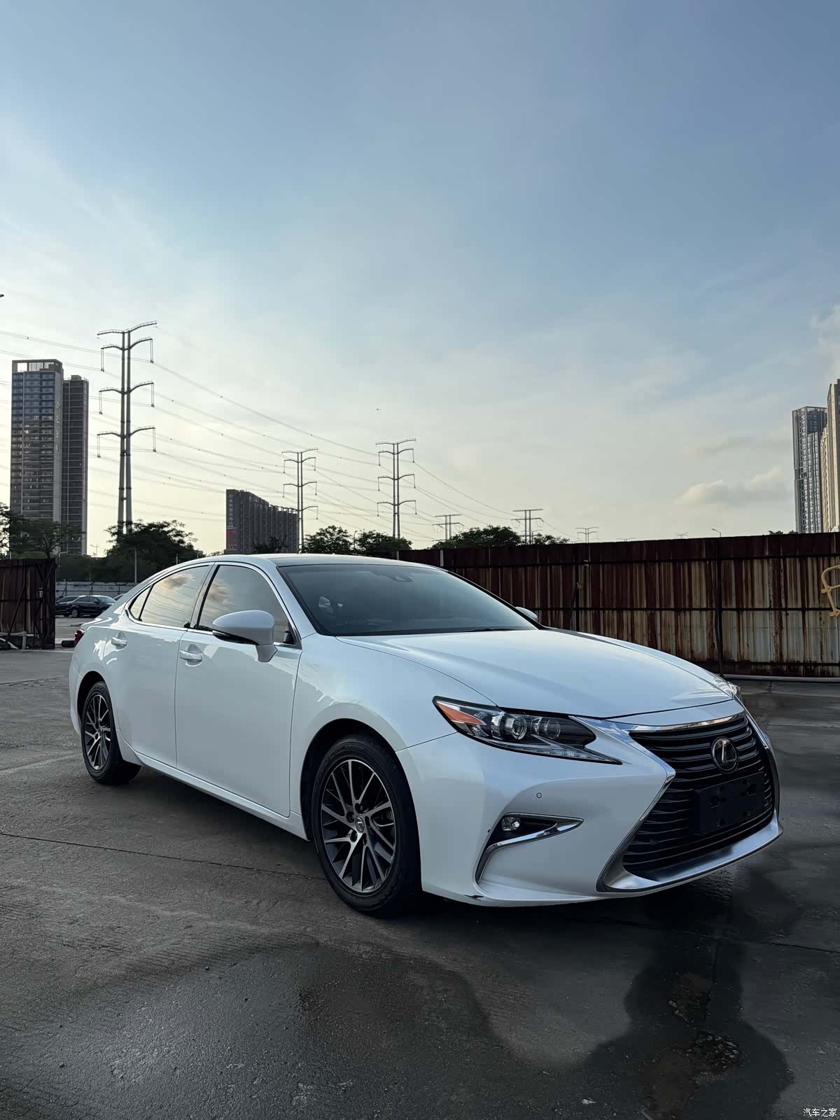 Lexus ES, 2016 3