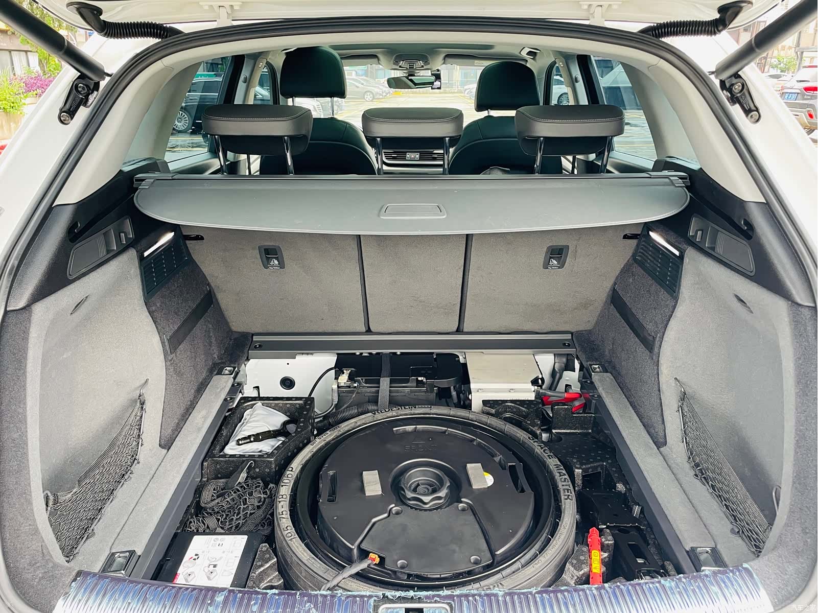 Audi Q5L, 2019 25