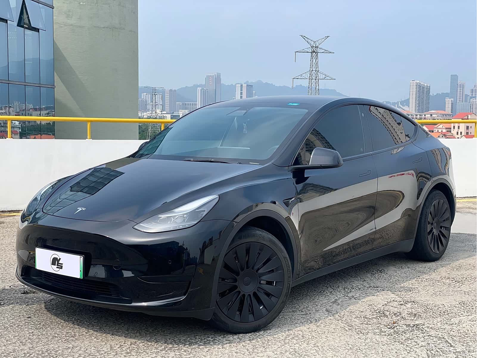 Tesla Model Y, 2023 1