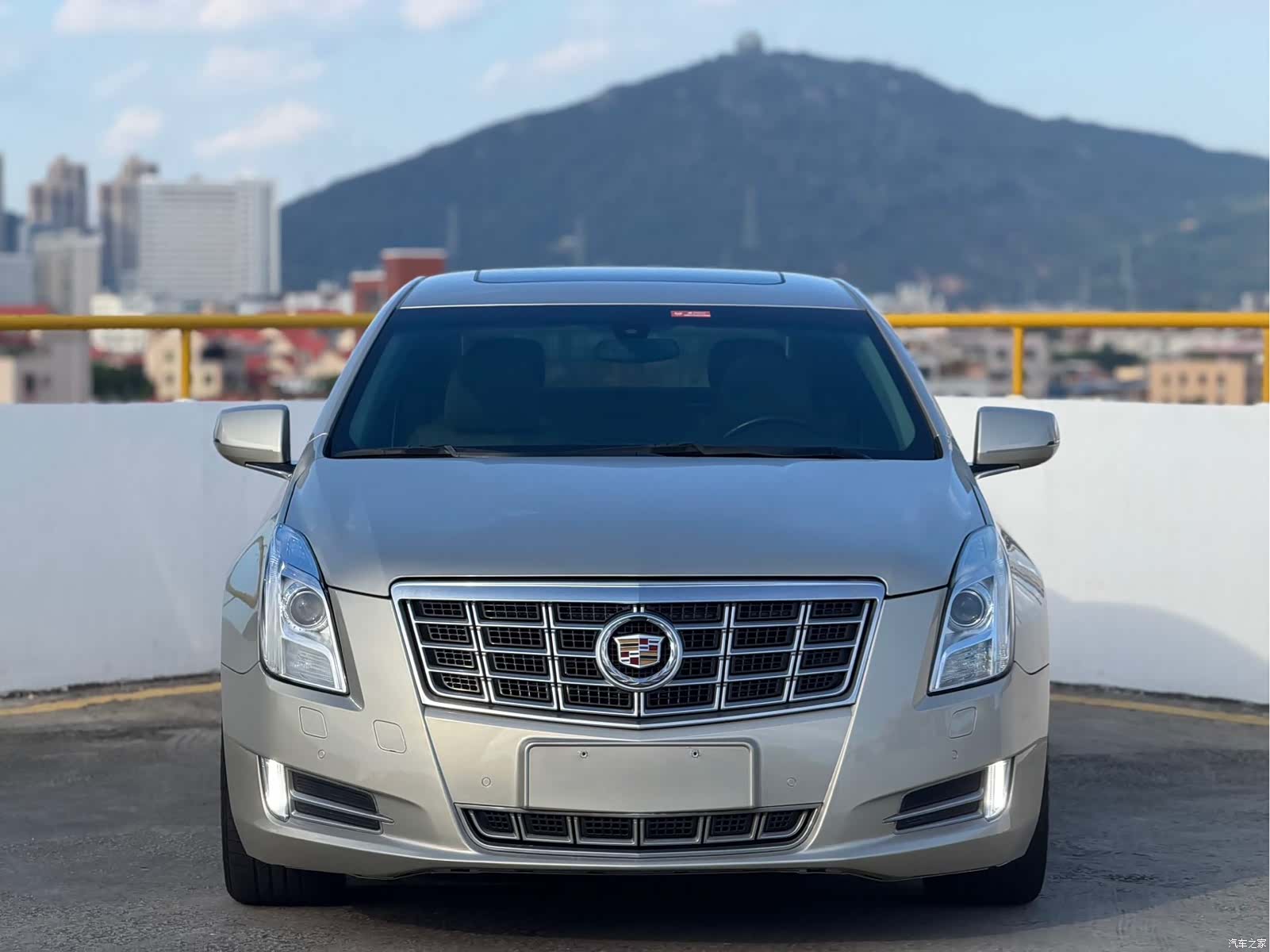 Cadillac XTS, 2015 2