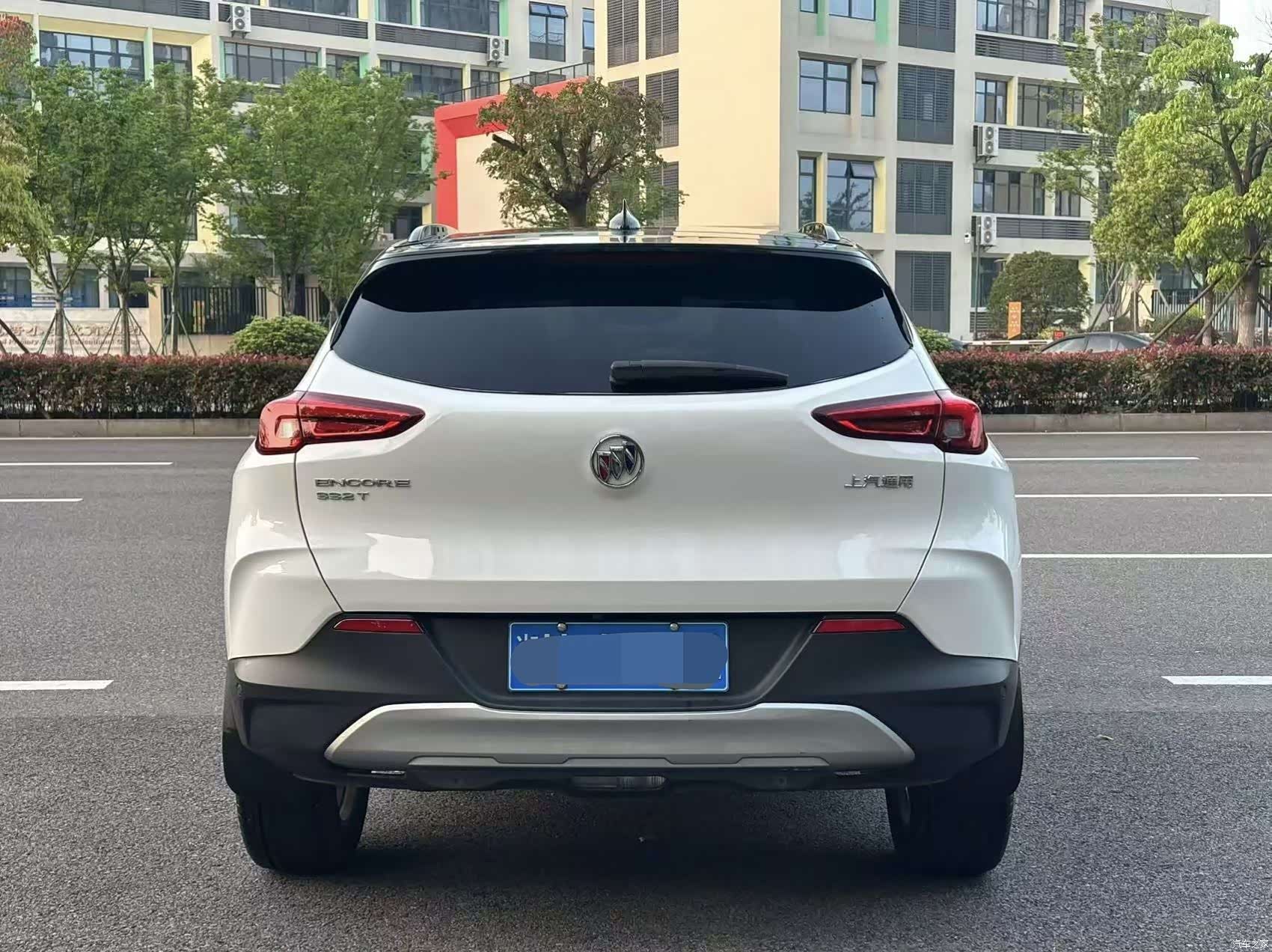 Buick Encore, 2021 все фото
