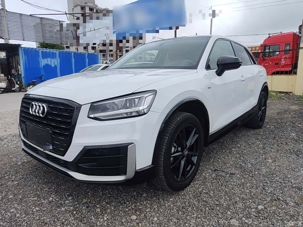 Audi Q2L, 2021 1