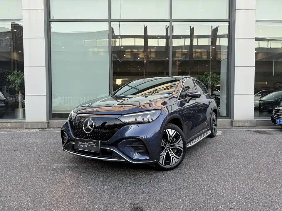 Mercedes-Benz EQE SUV
