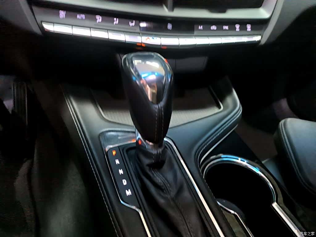 Cadillac CT4, 2021 10