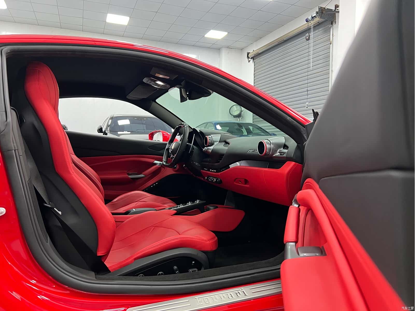 Ferrari F8, 2023 39