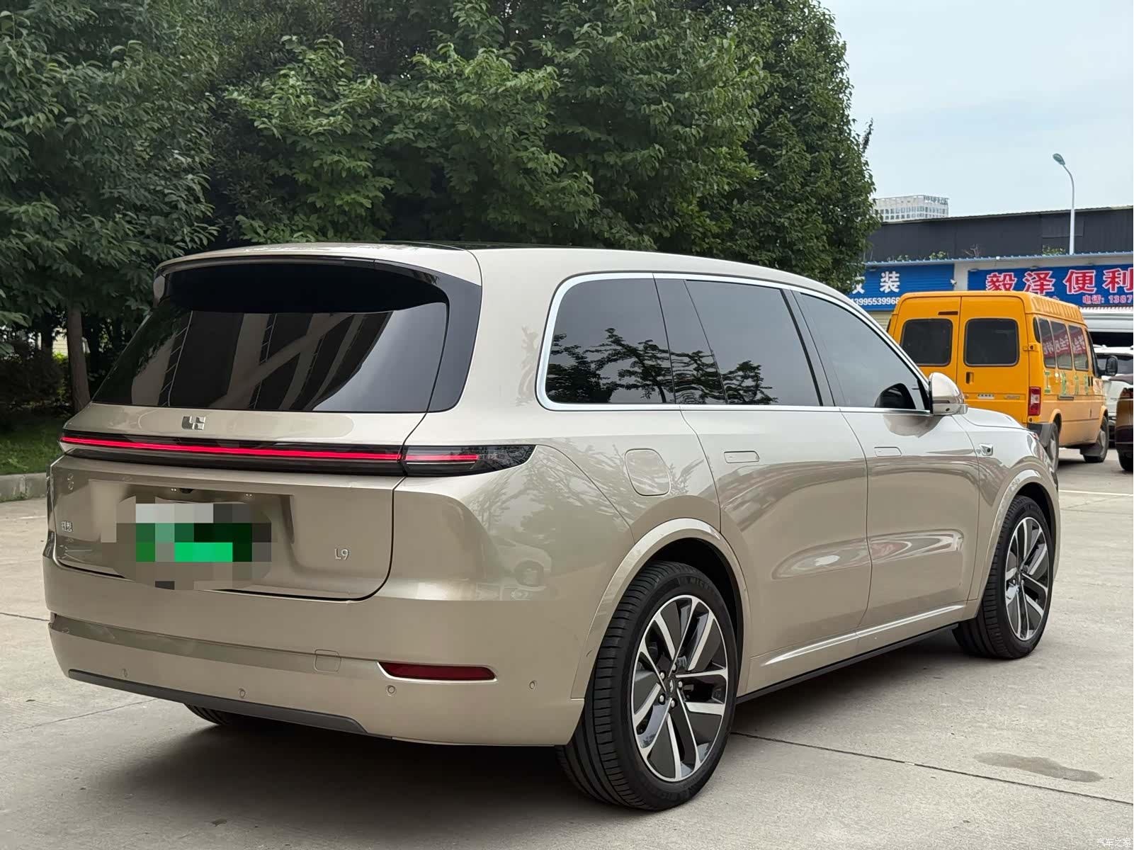 Li Auto L9, 2023 11