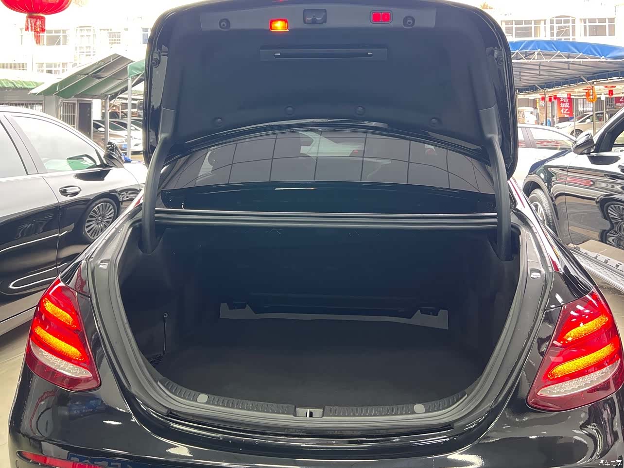 Mercedes-Benz E-Class, 2019 14