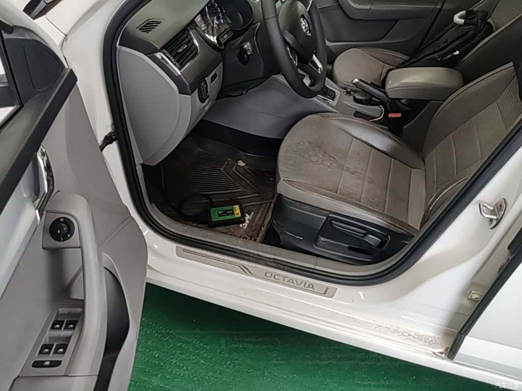 Skoda Octavia, 2015 12