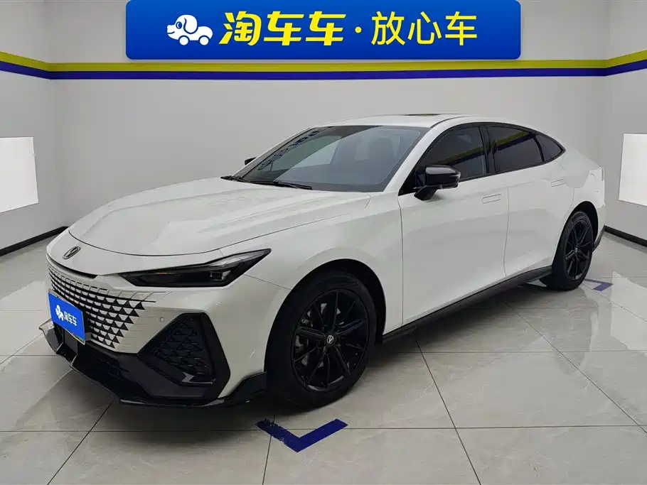 Changan UNI-V Smart iDD