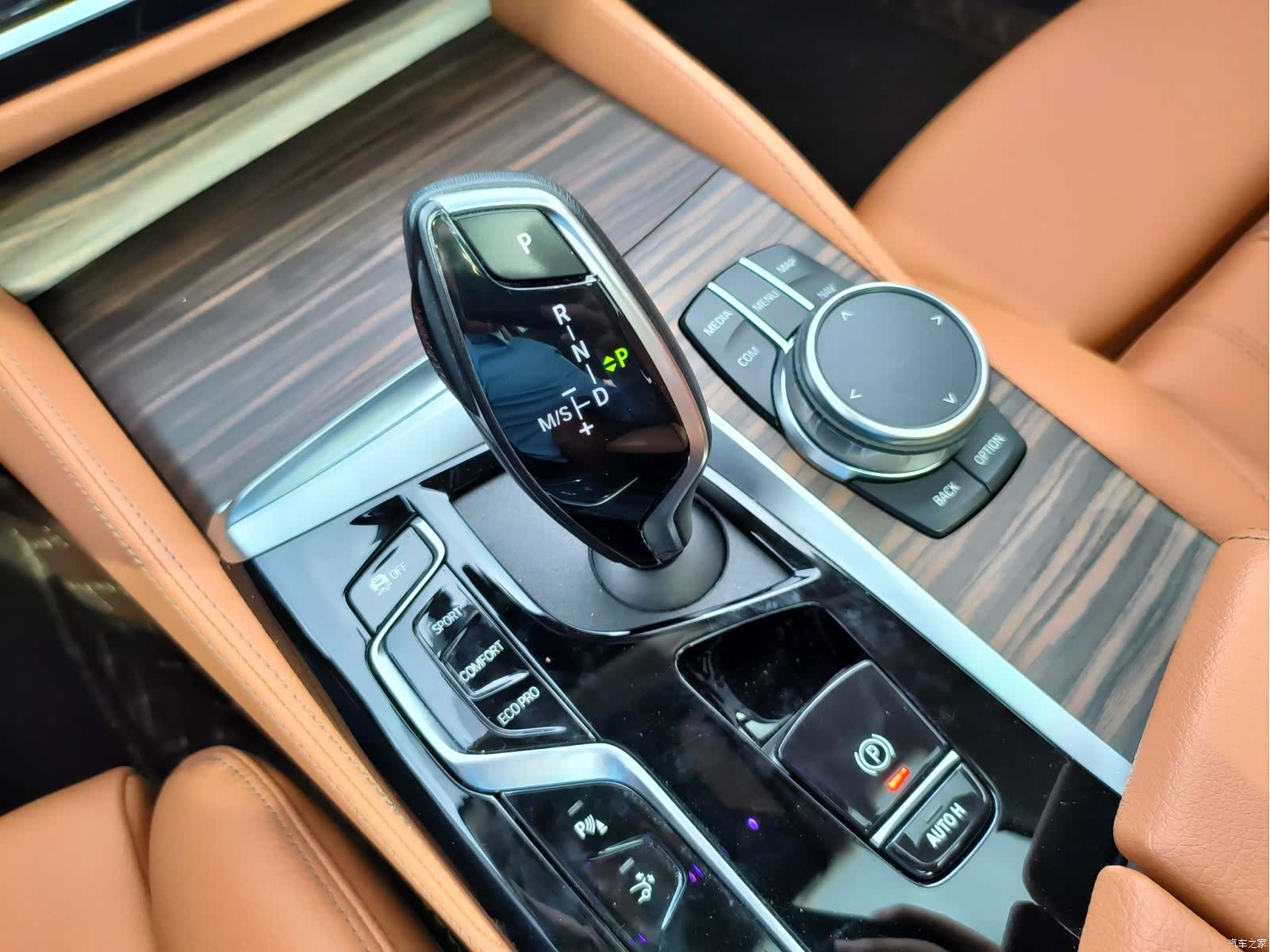 BMW 6 Series GT, 2023 15