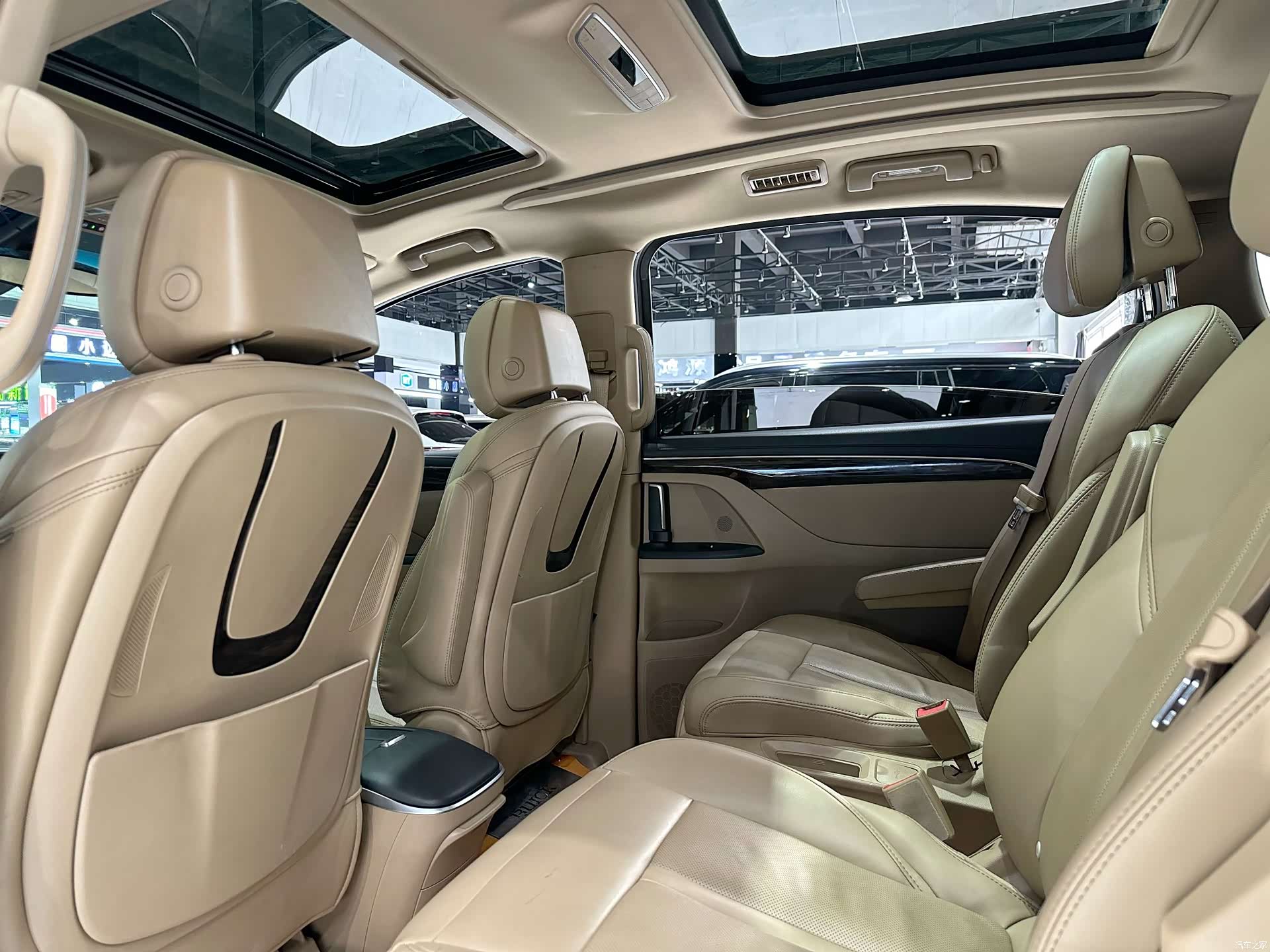 Buick GL8, 2019 15
