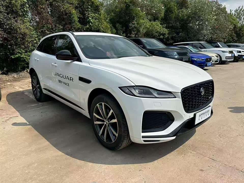 Jaguar F-PACE