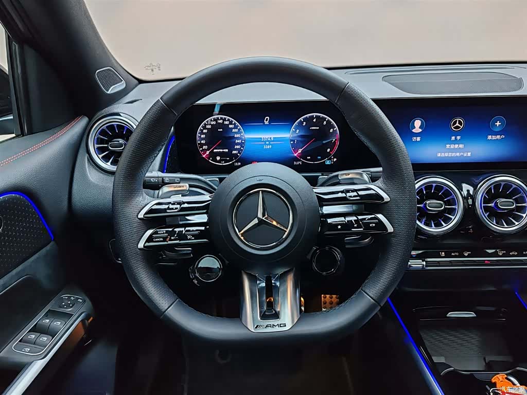 Mercedes-Benz GLB, 2025 15