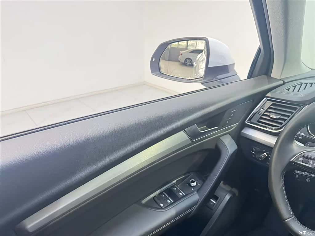 Audi Q5L, 2023 11