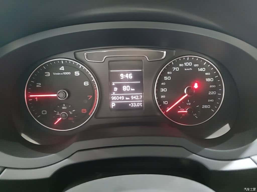 Audi Q3, 2017 12