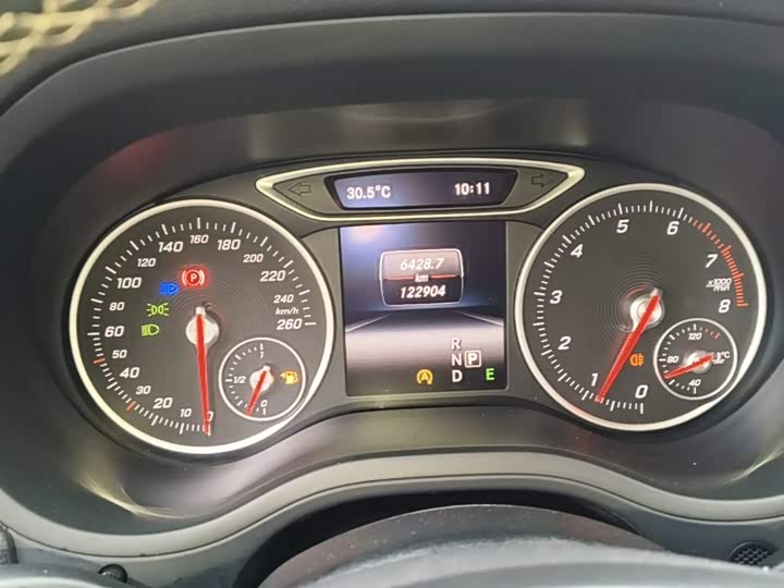 Mercedes-Benz B-Class 2015 B 200 dong gan xing