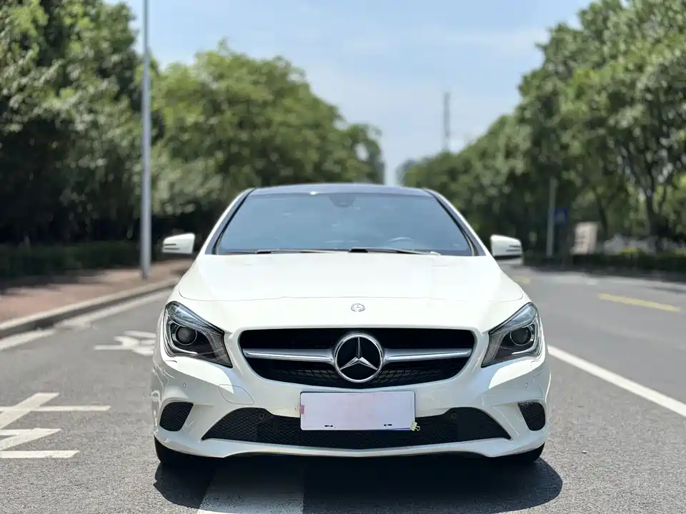 Mercedes-Benz CLA