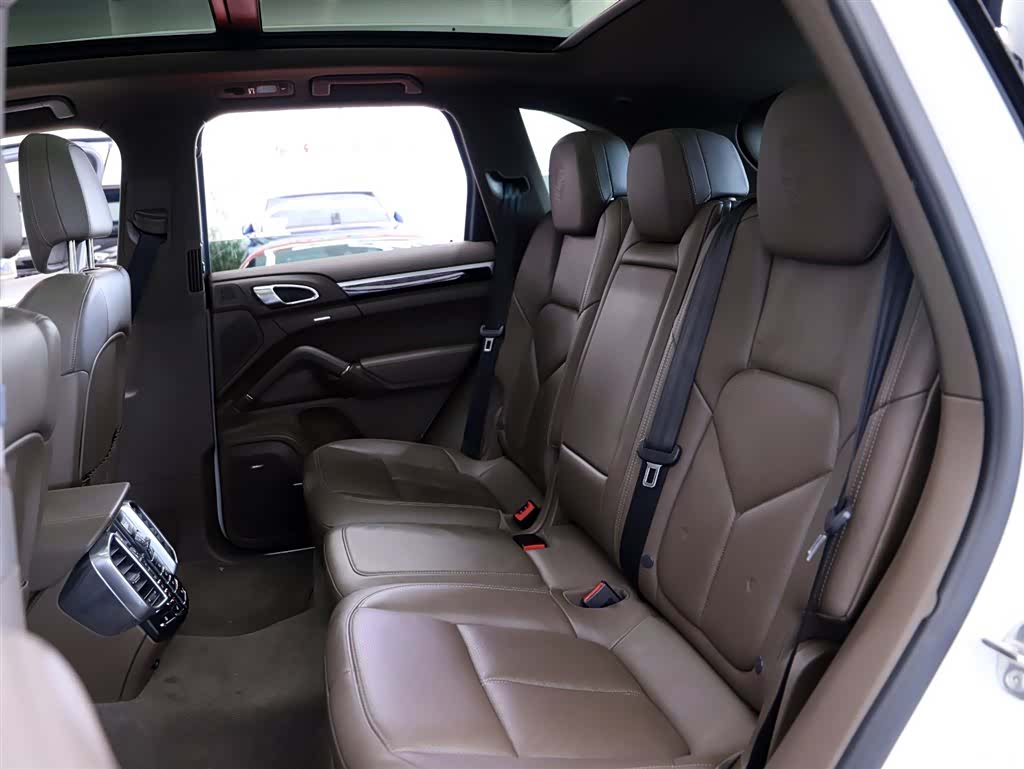 Porsche Cayenne, 2014 7