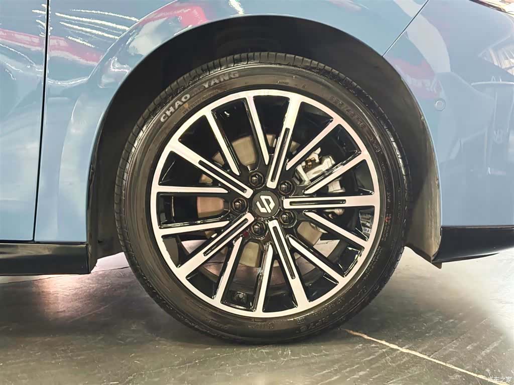 Leapmotor B01, 2025 9