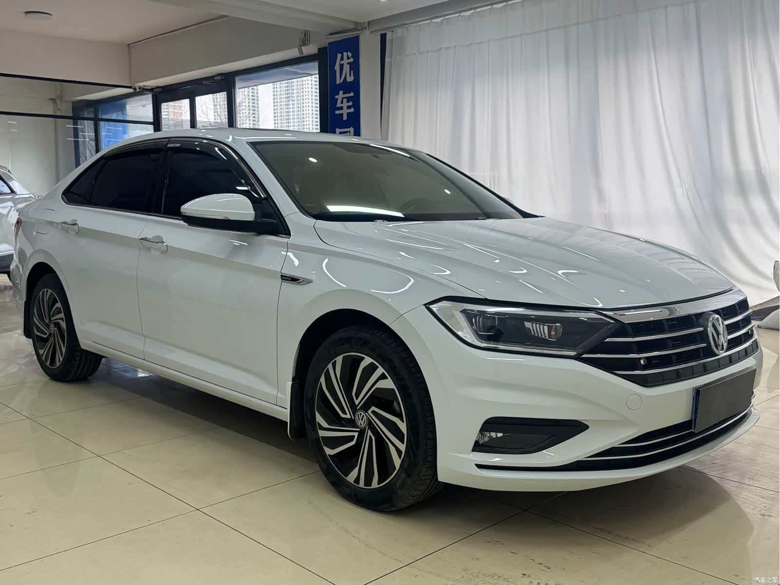 Volkswagen Sagitar, 2022 3