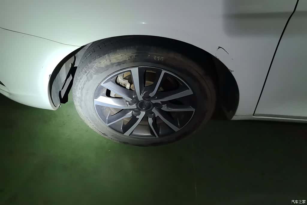 Geely Emgrand, 2020 6