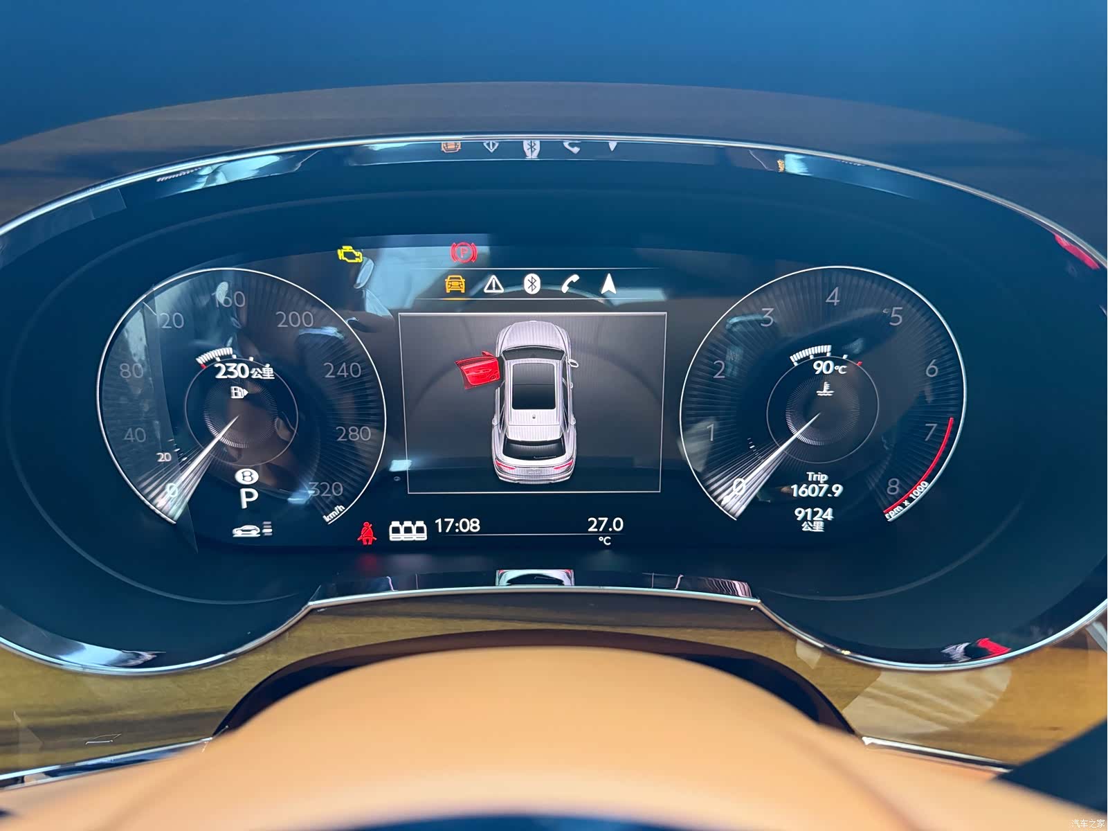 Bentley Bentayga, 2021 18