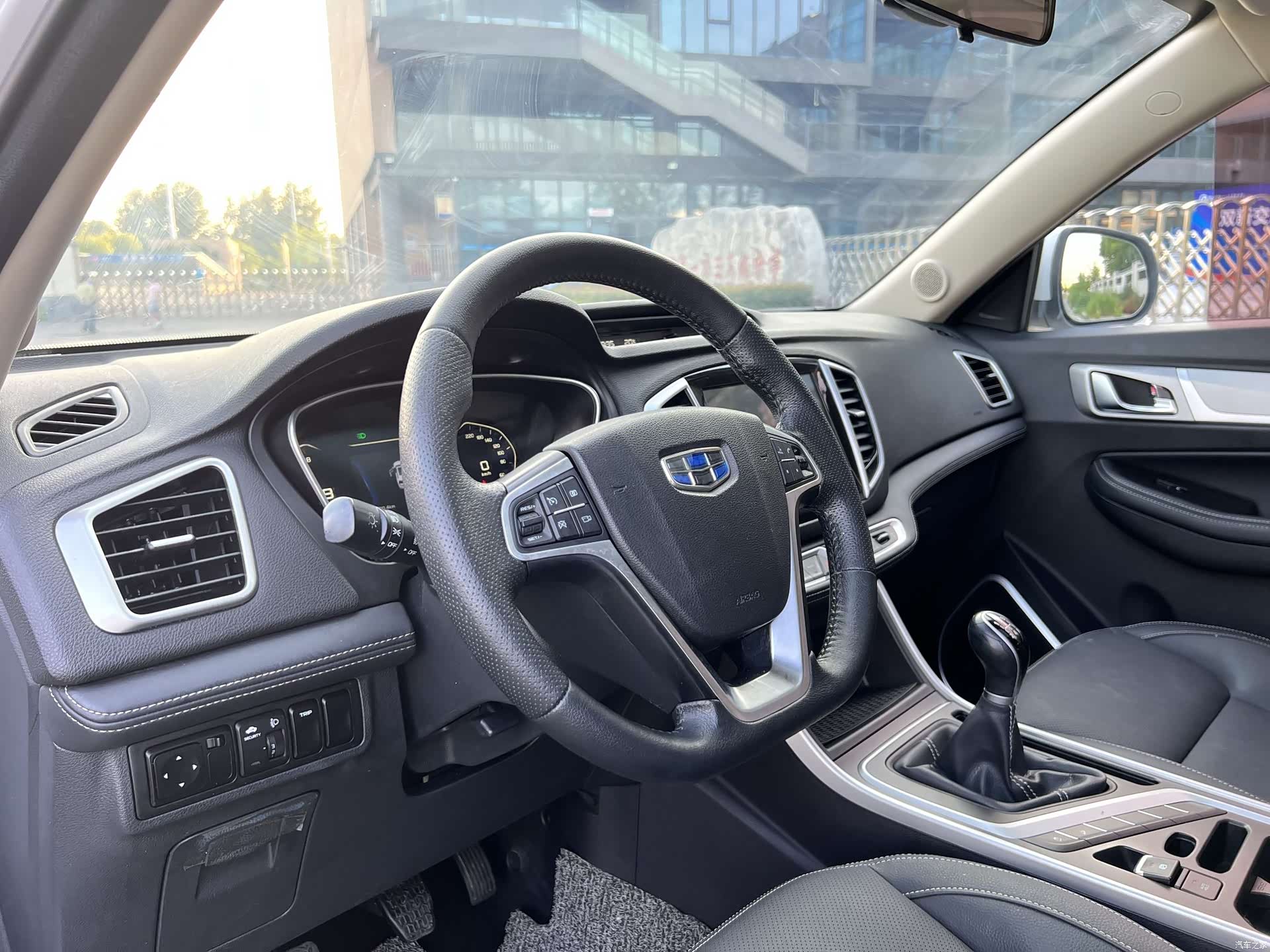 Geely X6, 2018 11