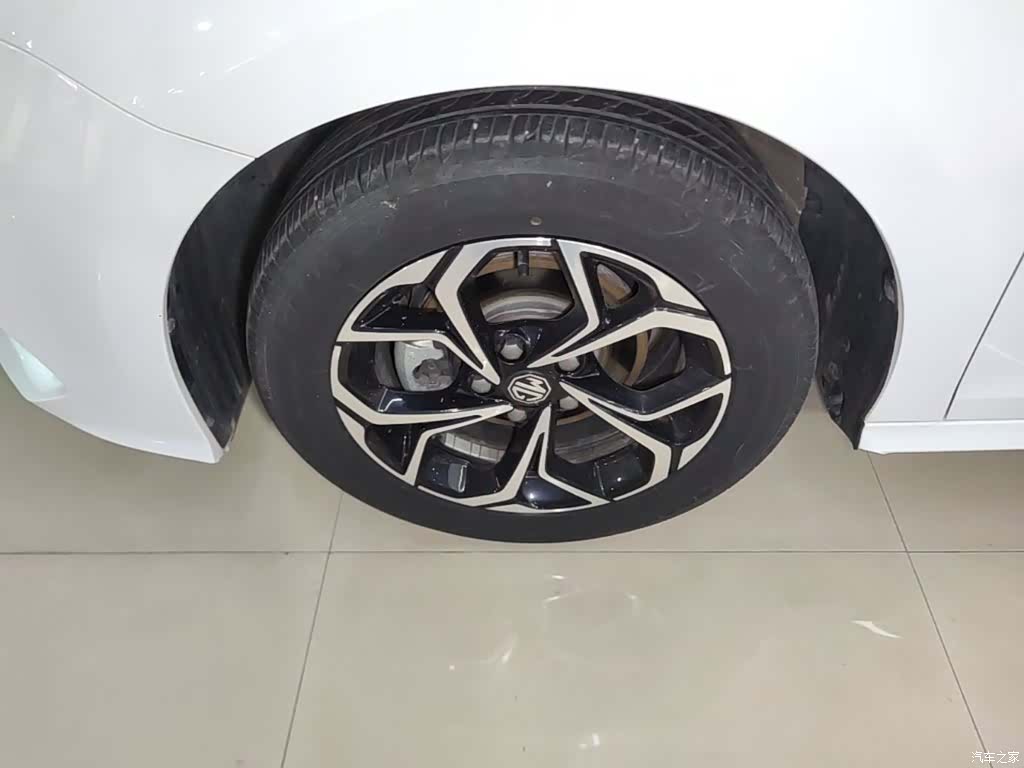 MG MG5, 2021 23