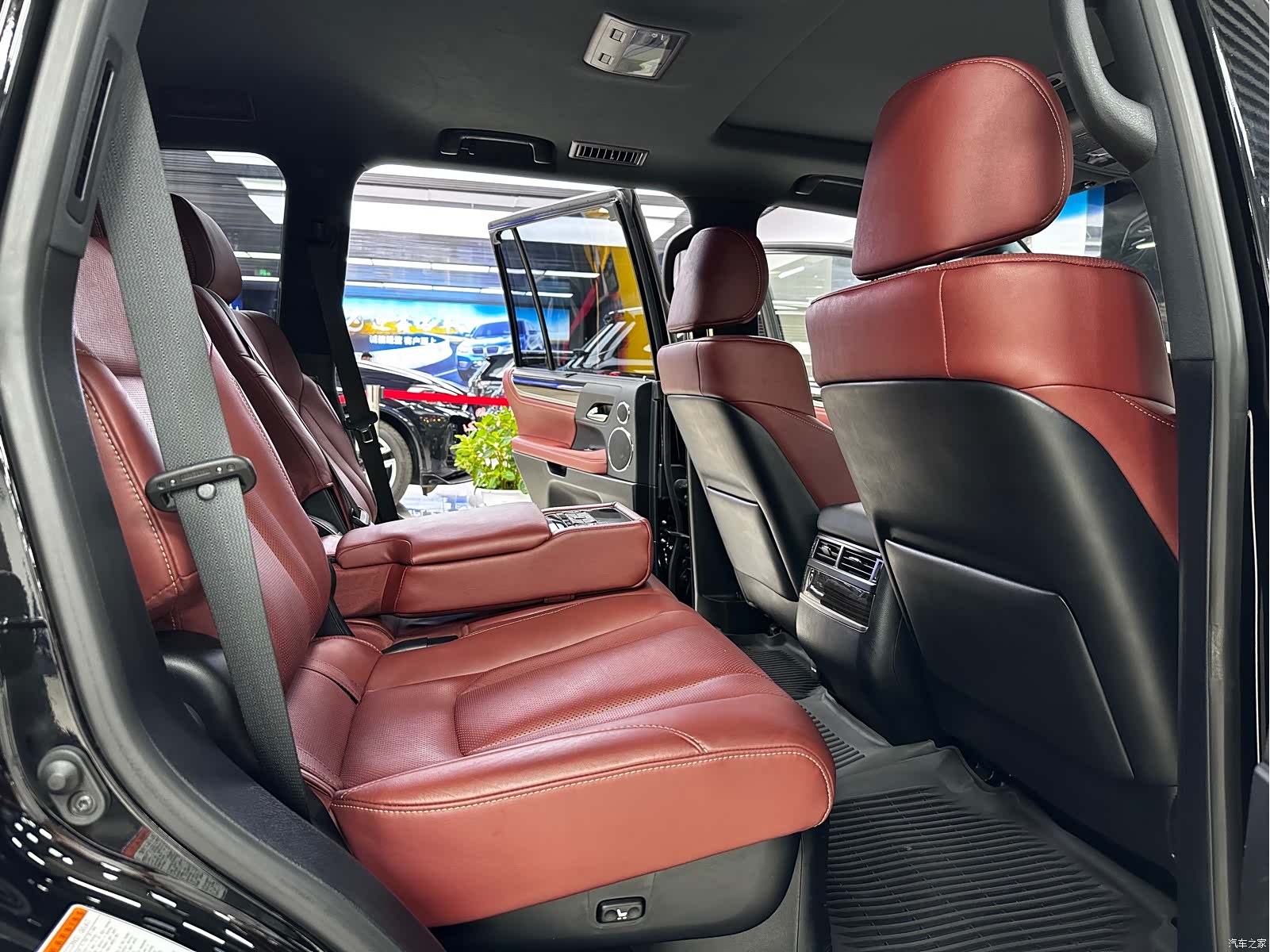 Lexus LX, 2022 12