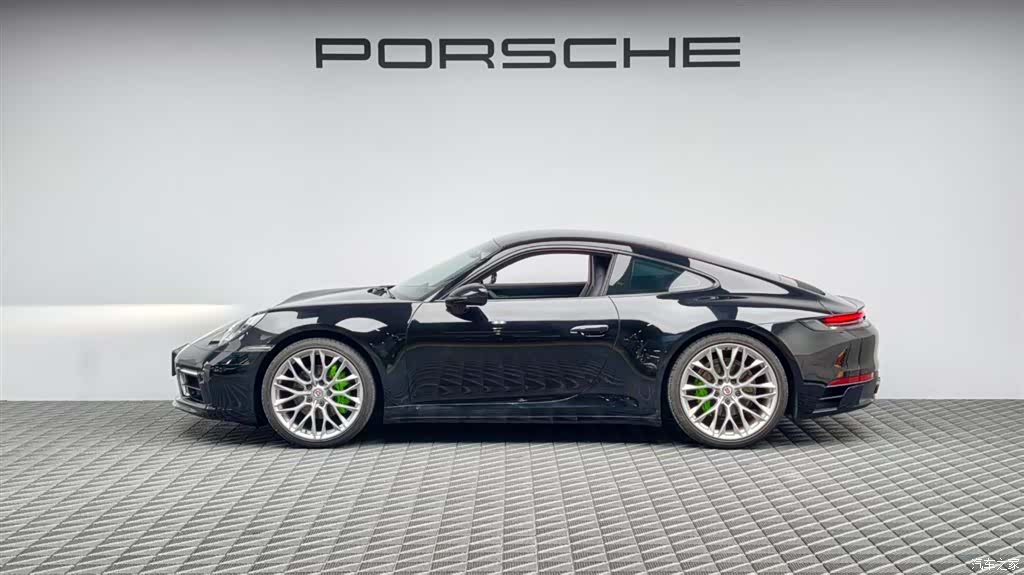 Porsche 911, 2021 4