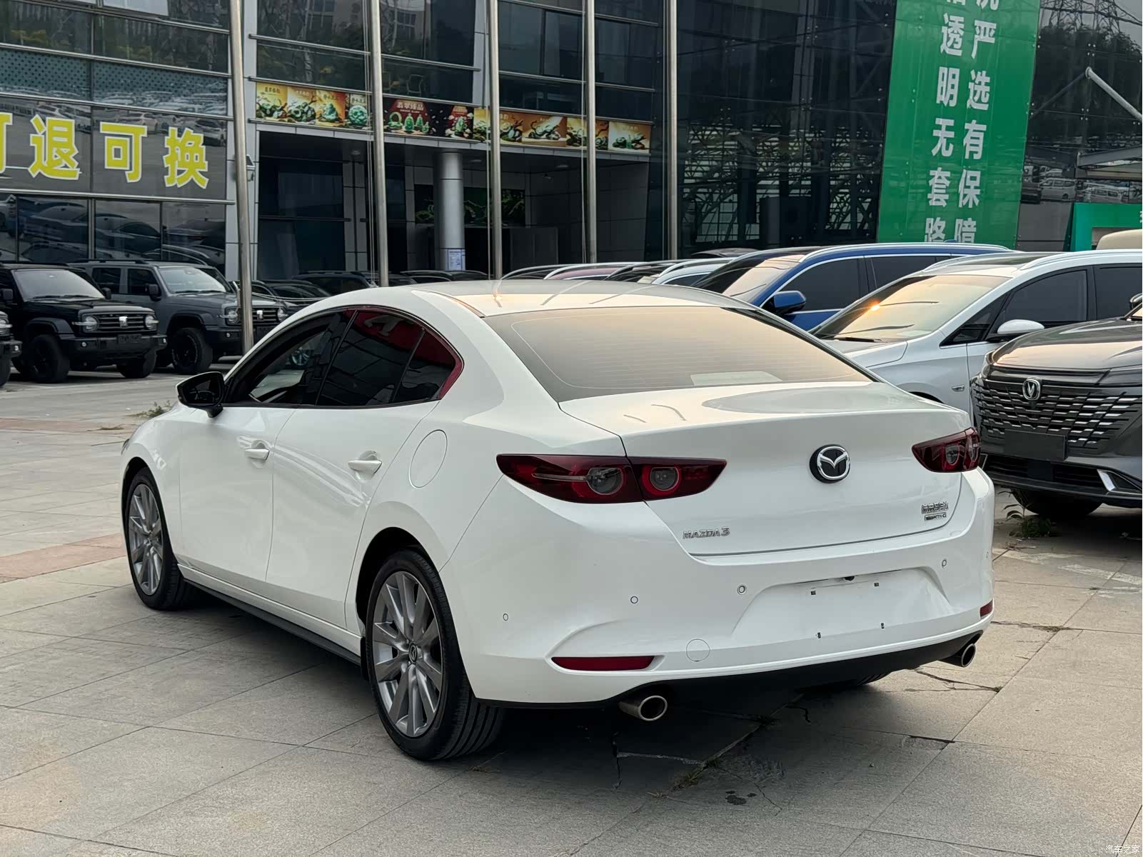 Mazda Mazda3, 2020 13