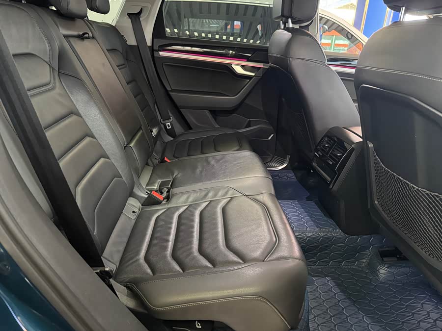 Volkswagen Touareg 2020, фото 7