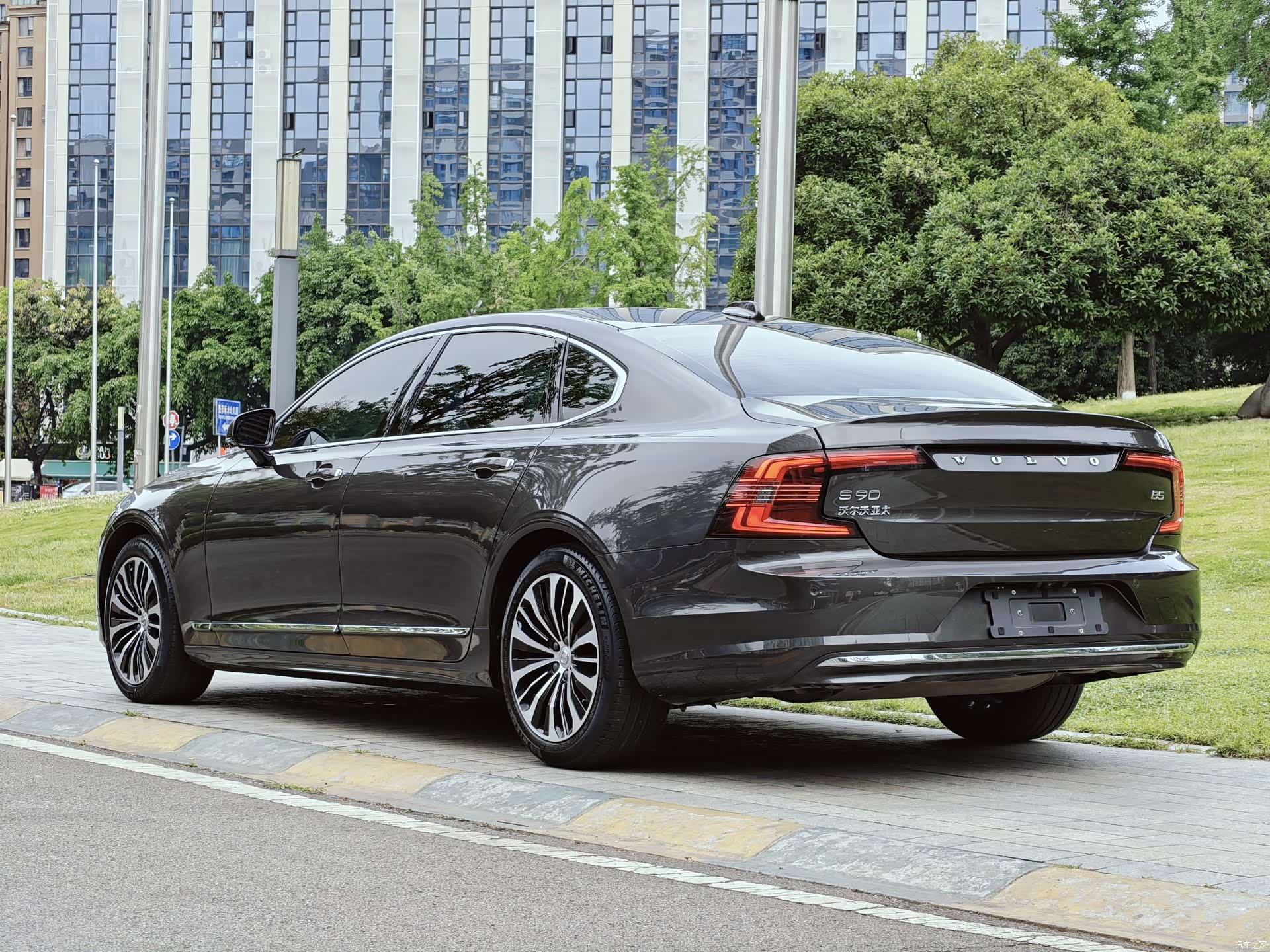 Volvo S90, 2023 3