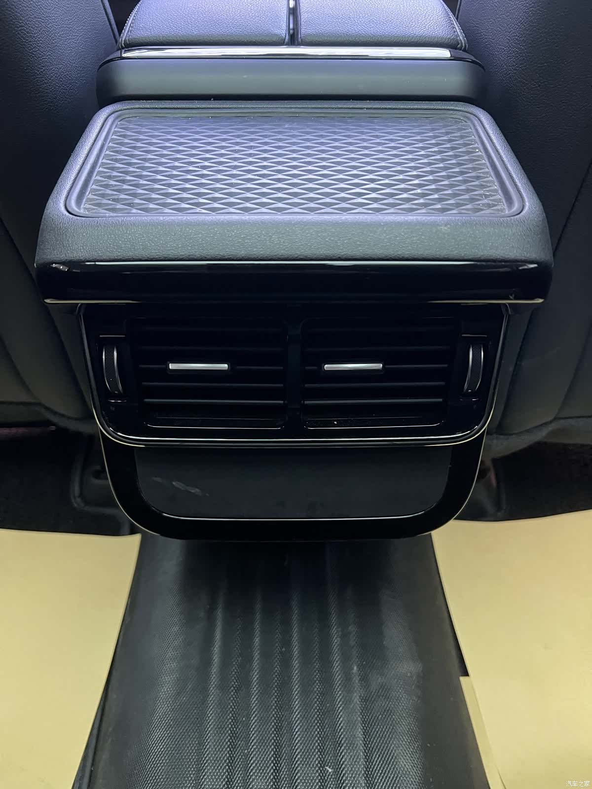 Land Rover Range Rover, 2023 19