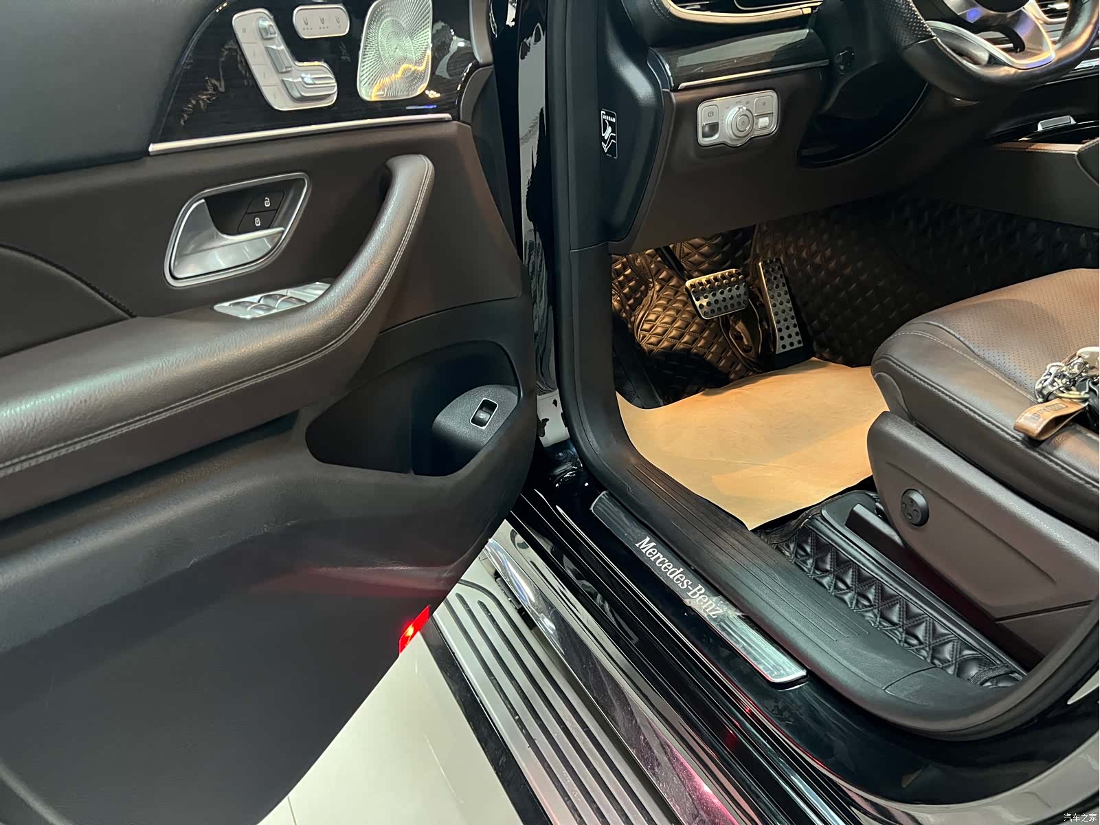Mercedes-Benz GLS, 2022 8