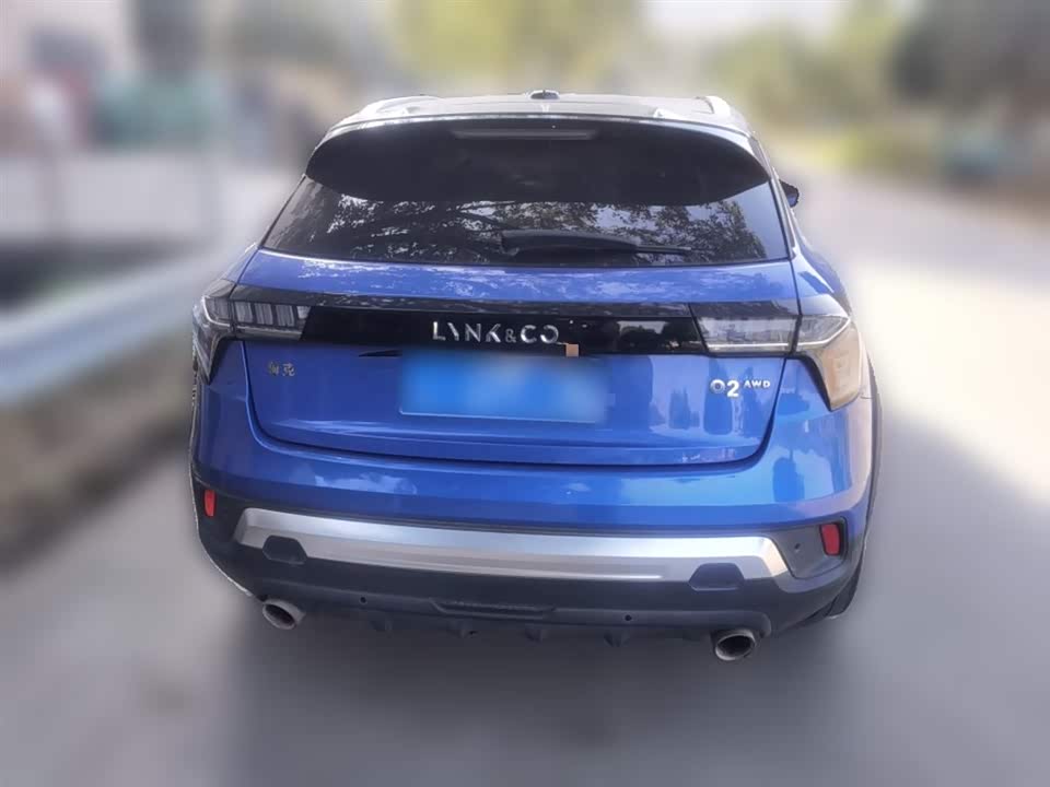 Lynk & Co 02