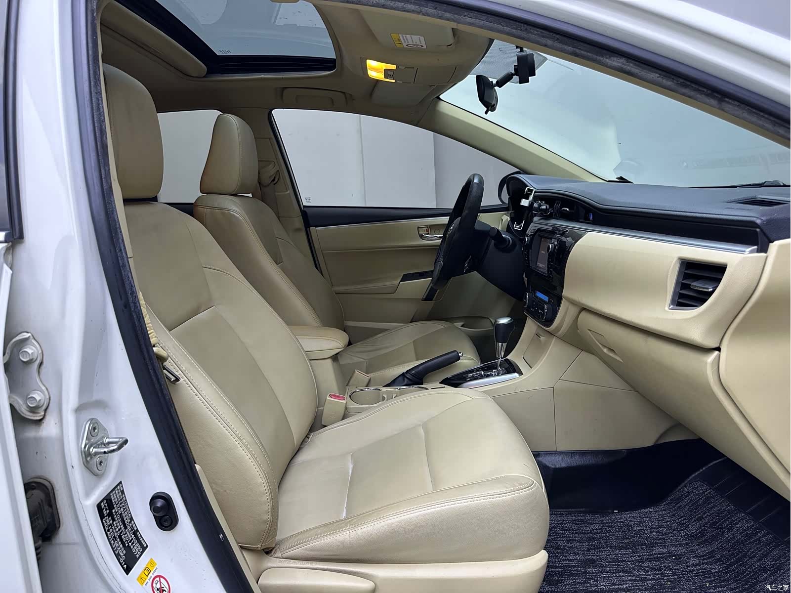 Toyota Corolla, 2014 12