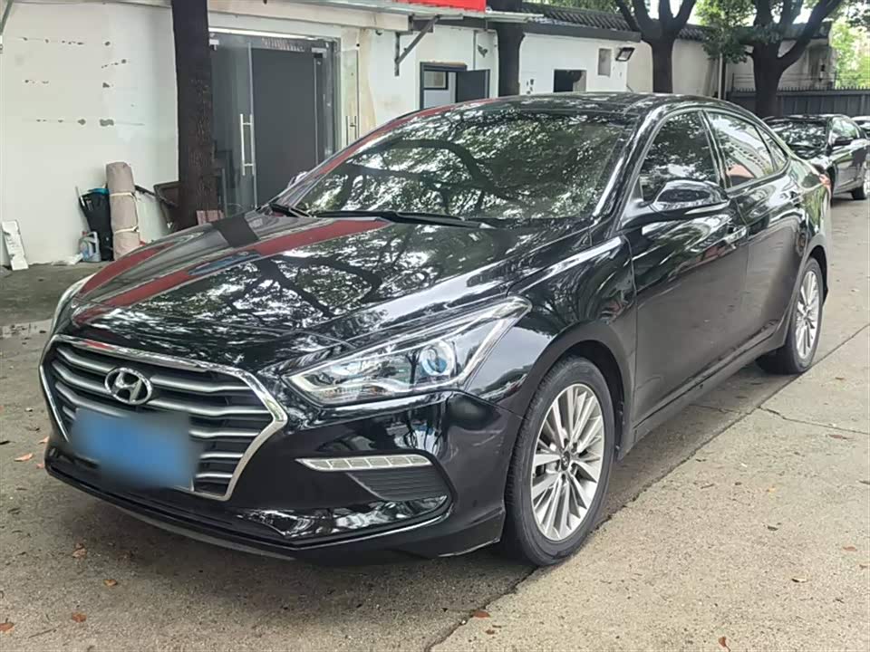 Hyundai Name picture