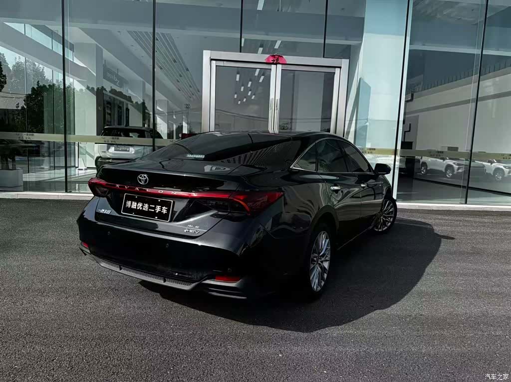 Toyota Avalon, 2025 2