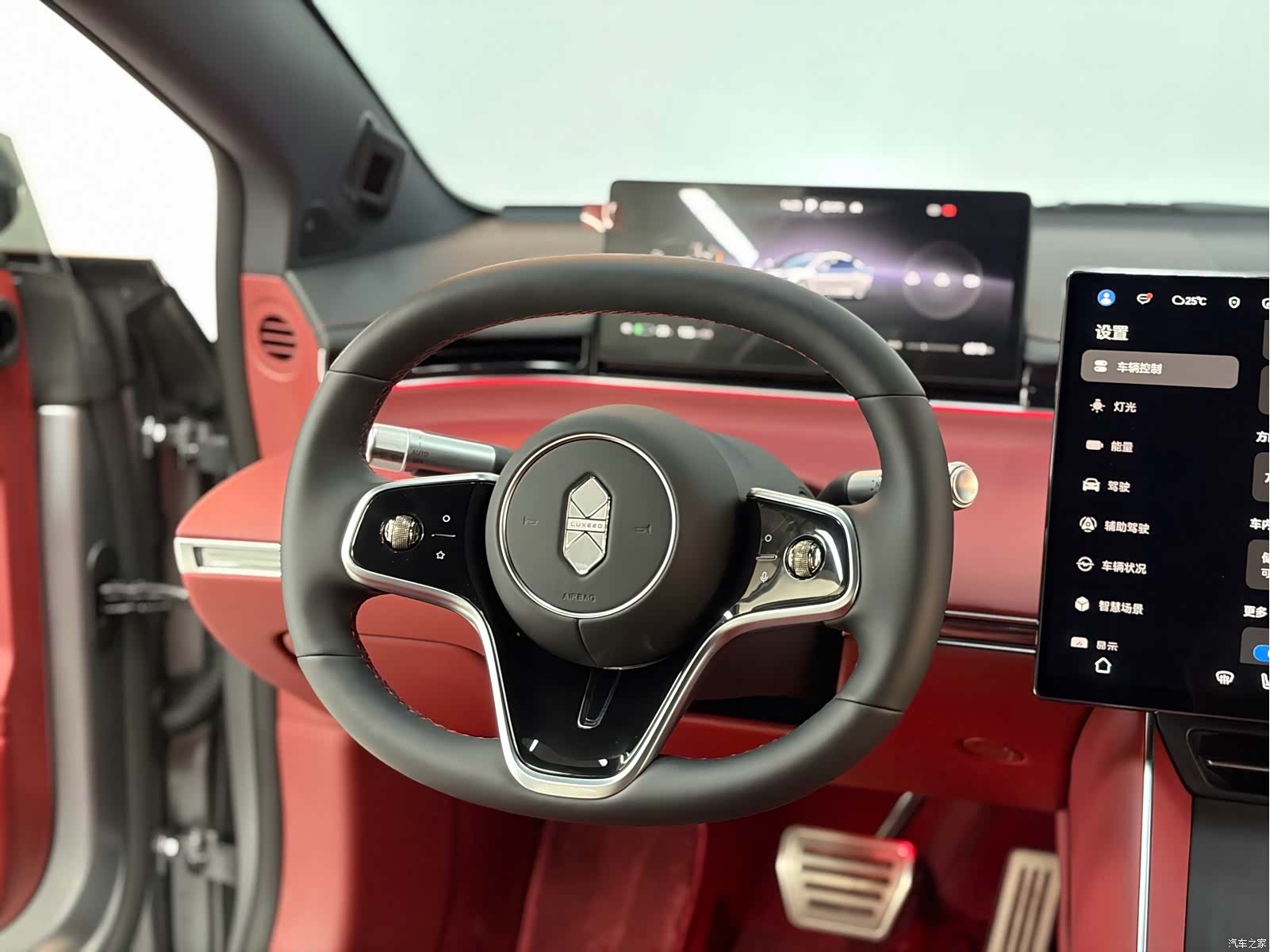 Luxeed S7, 2025 3