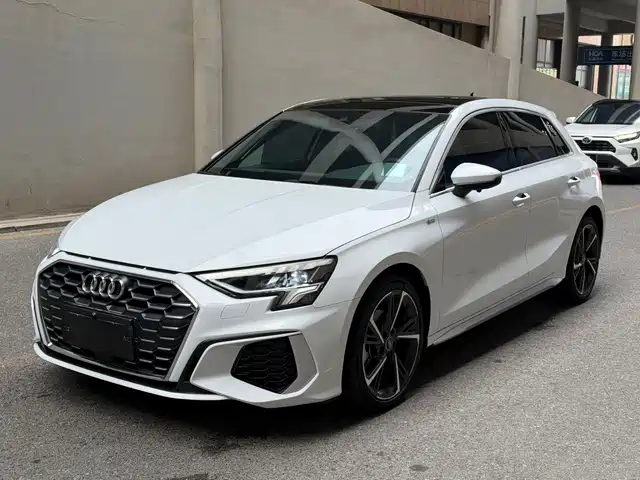 Audi A3 2023 — купить из Китая под заказ