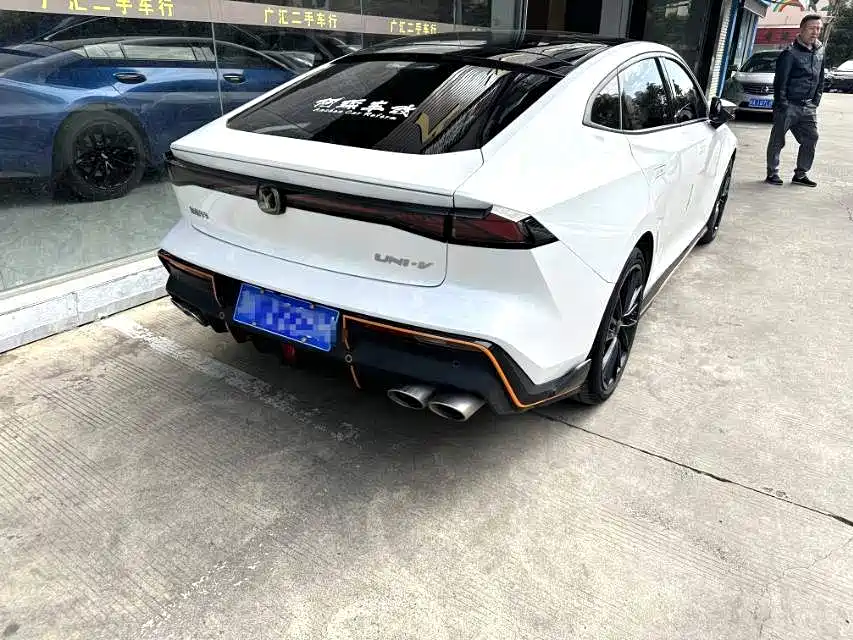 Changan UNI-V