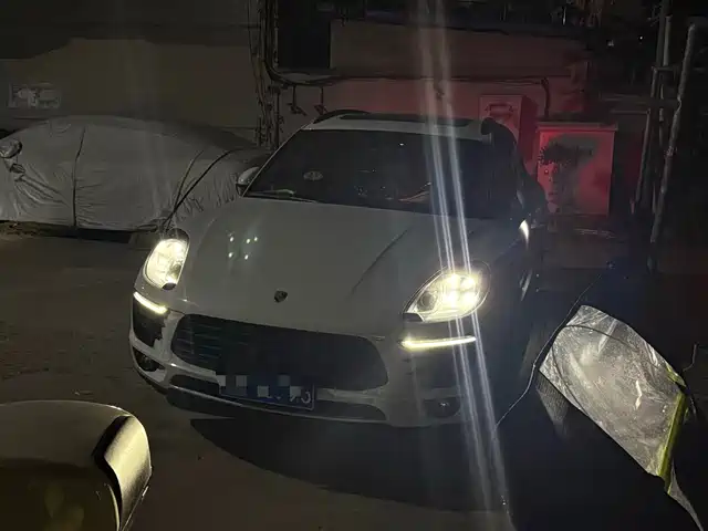 Porsche Macan 2018 — купить из Китая под заказ