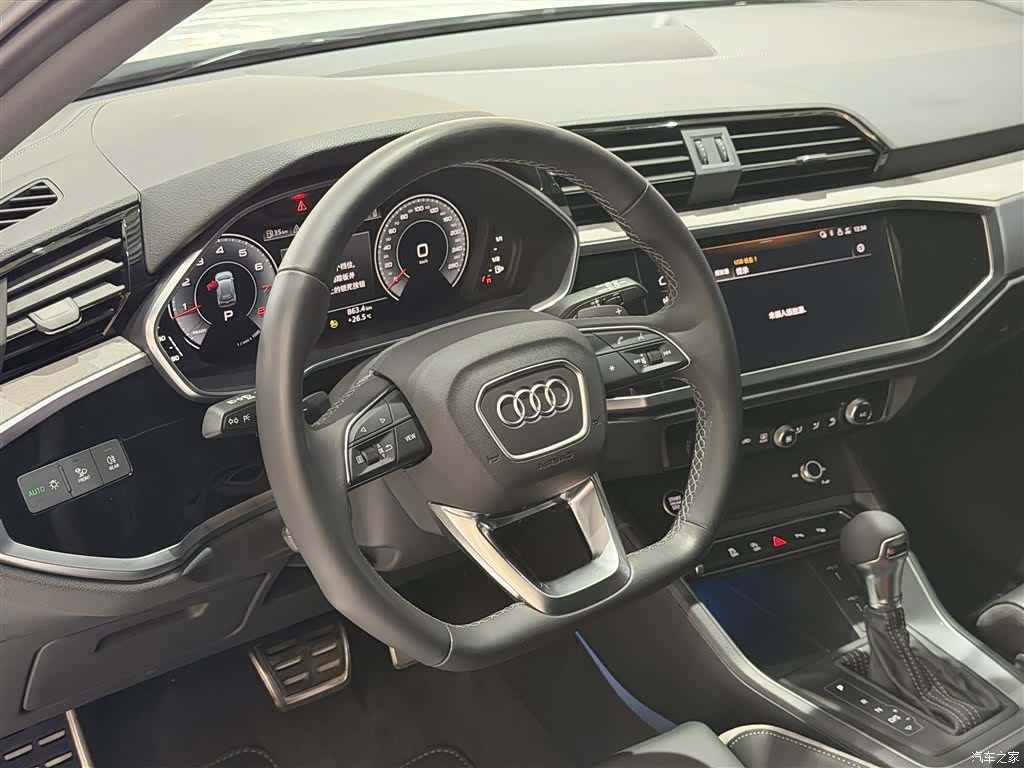 Audi Q3, 2024 15