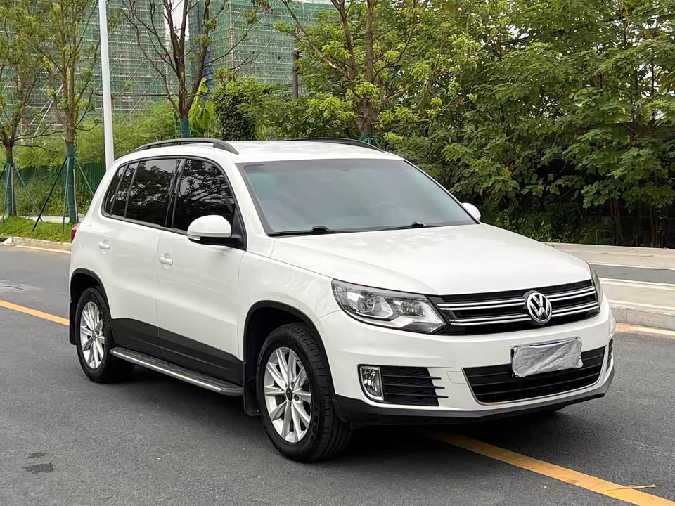Volkswagen Tiguan Volkswagen Tiguan