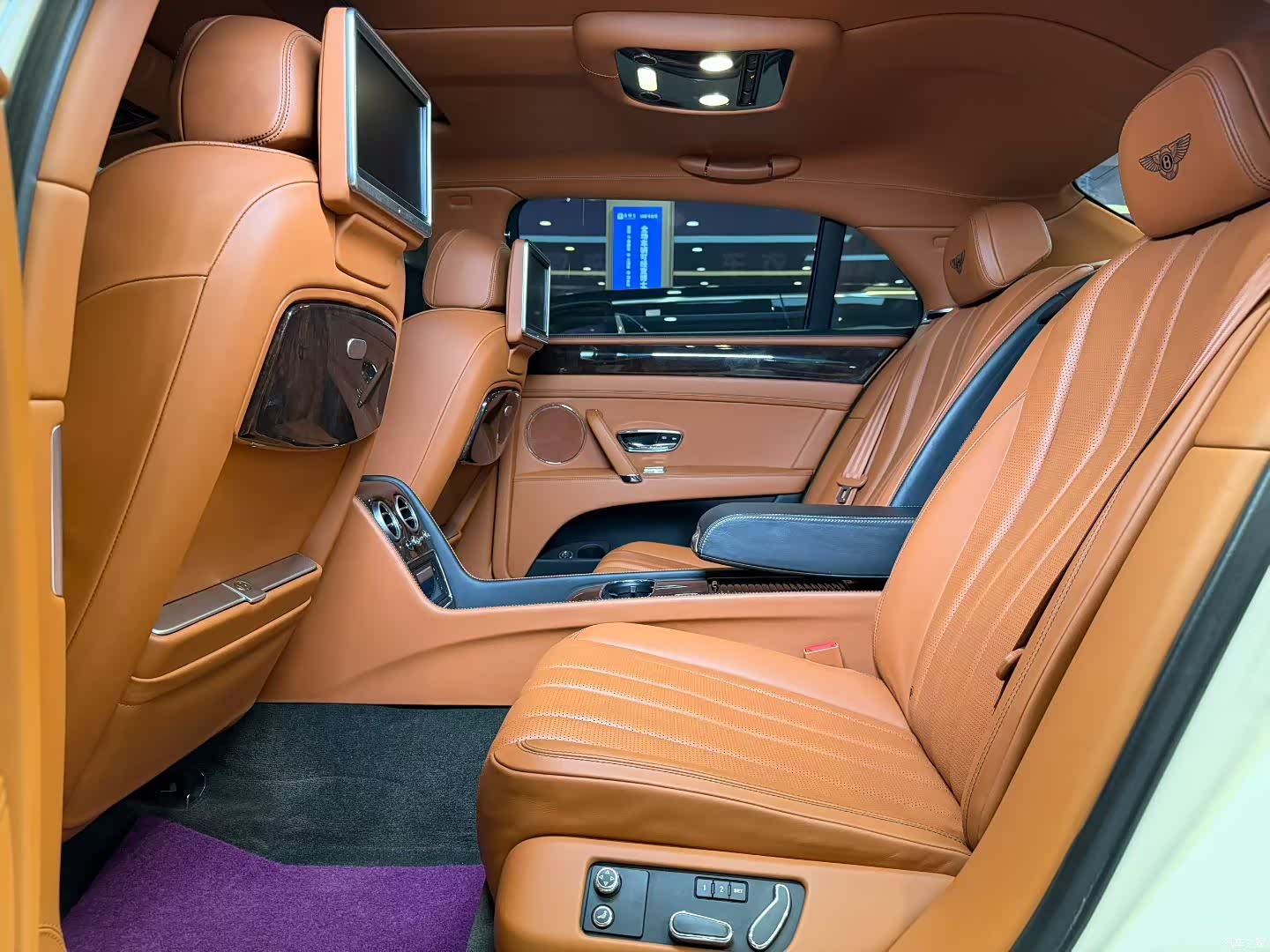Bentley Flying Spur, 2014 9