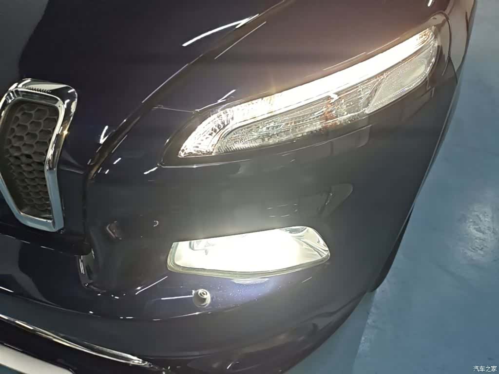 Jeep Cherokee, 2018 24