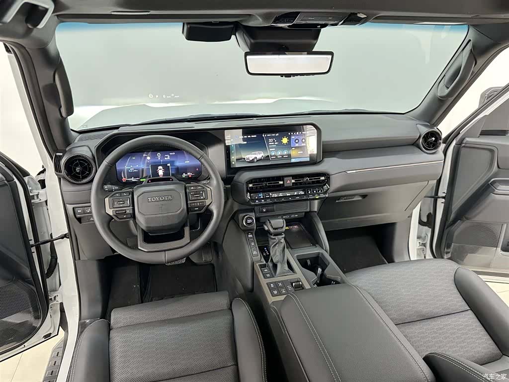 Toyota Prado, 2026 12