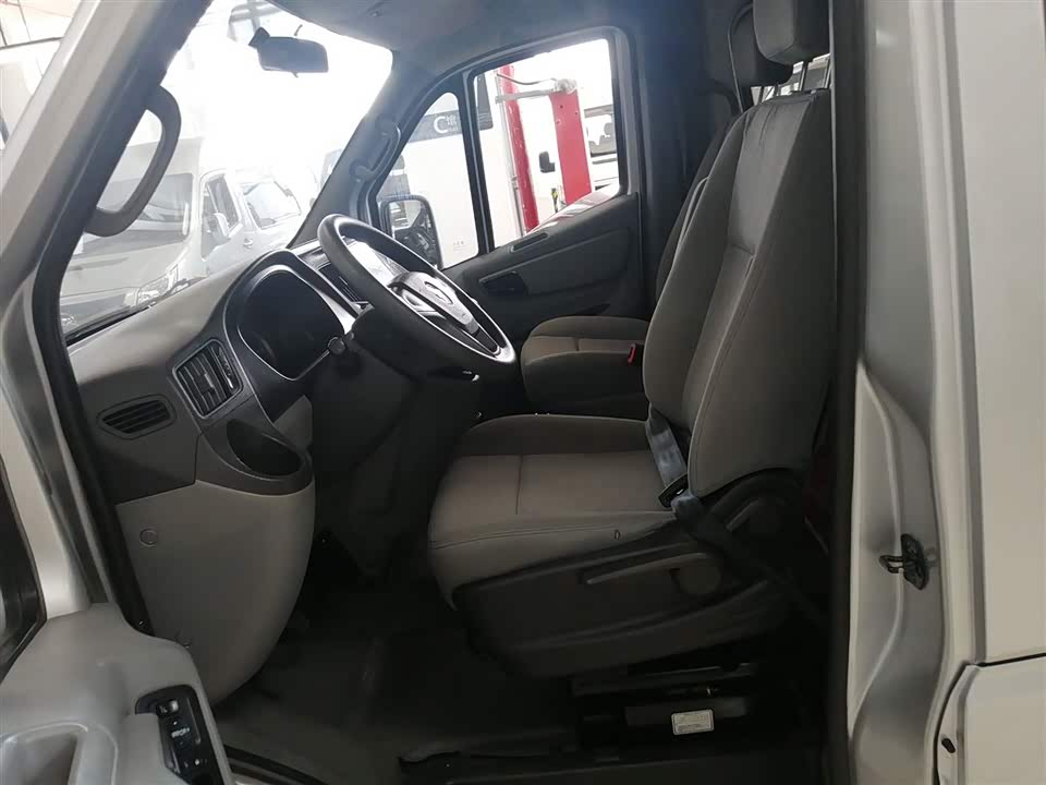 Foton Tuano